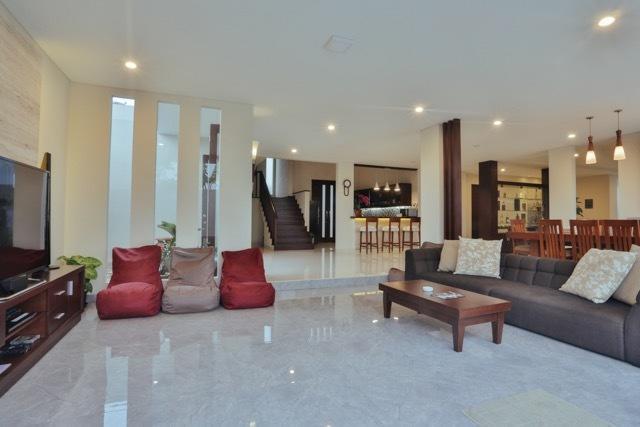 The Arnaya Villa *