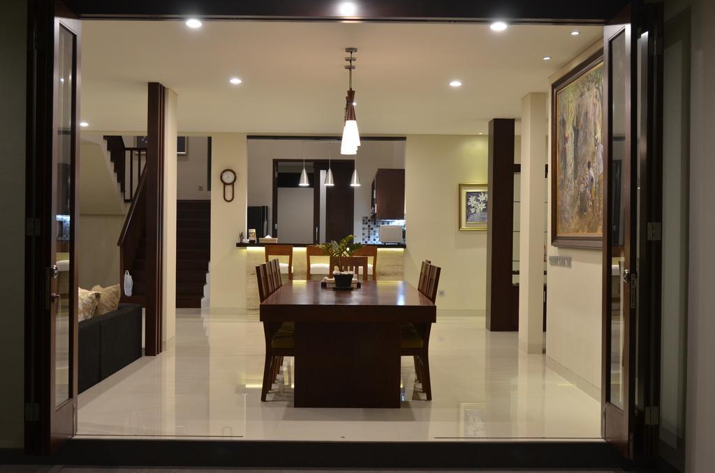 The Arnaya Villa Kuta (Bali)